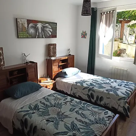 Holiday home La Cote Des Bleuets De Retourtour *